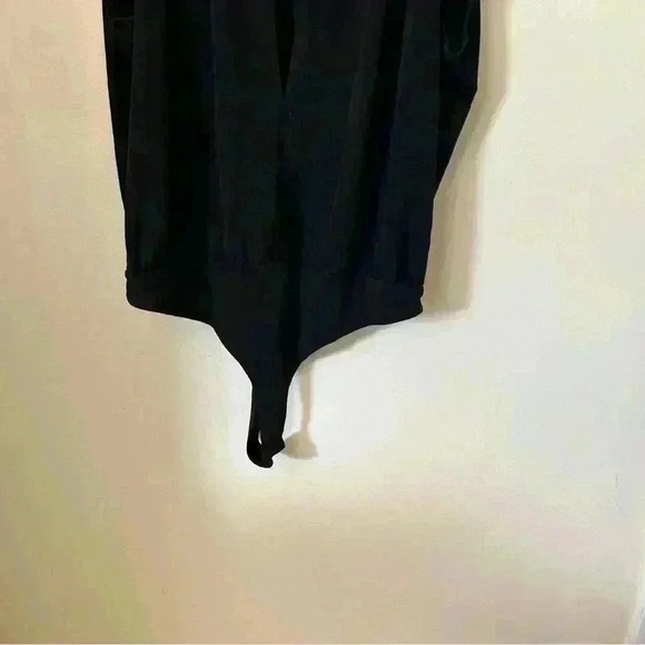 BCBG Generation Black Deep V Bodysuit Size L - Picture 3 of 8